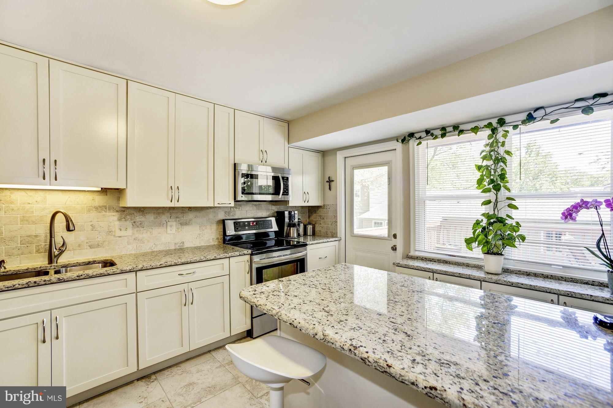 7114 Sontag Way Springfield, VA 22153 - Photo 12 of 30 Kitchen
