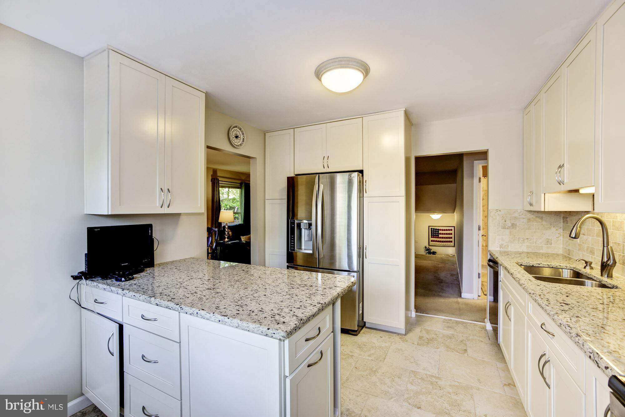 7114 Sontag Way Springfield, VA 22153 - Photo 15 of 30 Kitchen