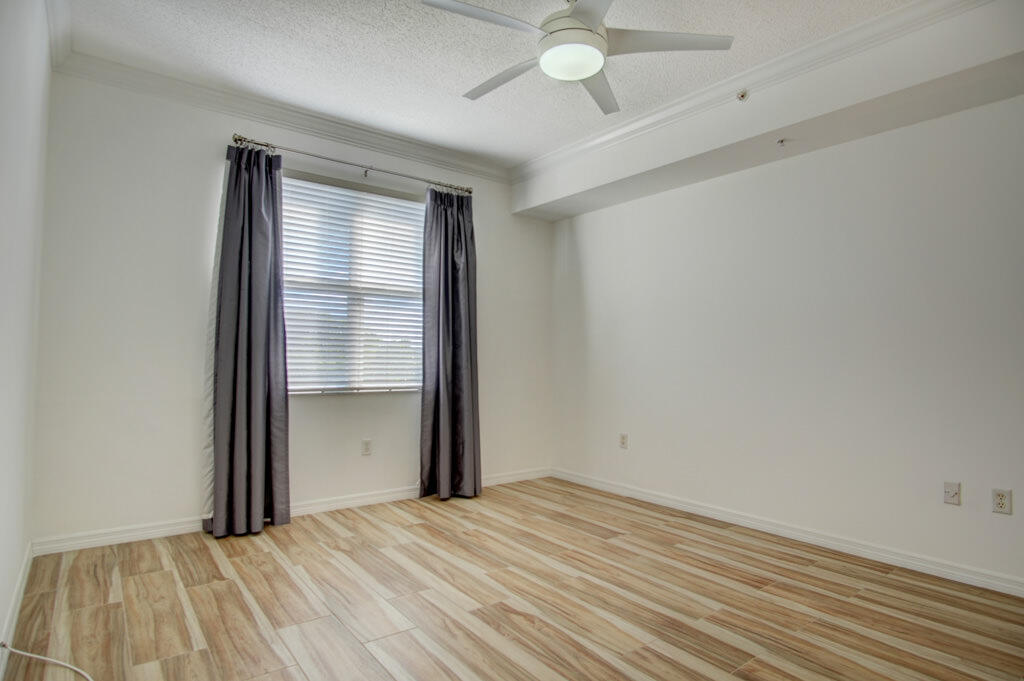 26 Royal Palm Way, Unit 503 Boca Raton, FL 33432 - Photo 17 of 30 8 primary bed