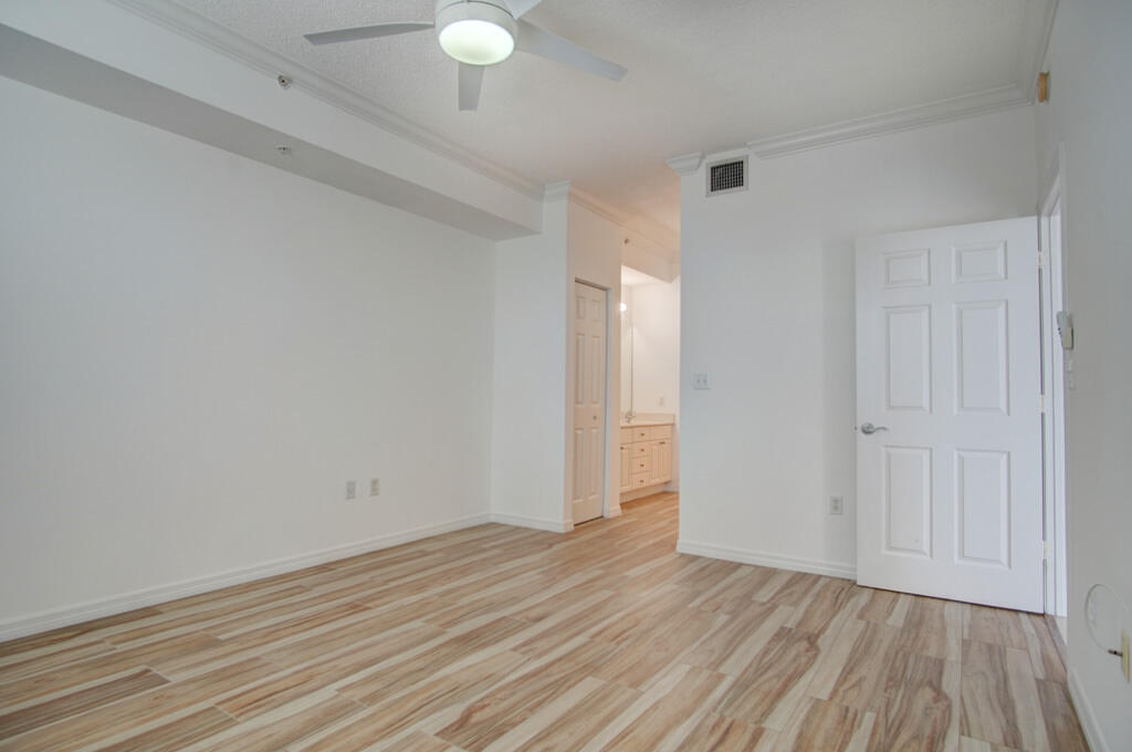 26 Royal Palm Way, Unit 503 Boca Raton, FL 33432 - Photo 18 of 30 9 primary bed 2