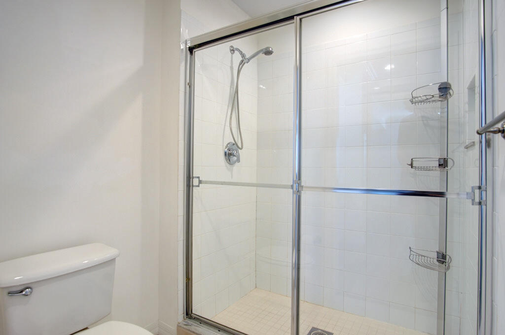 26 Royal Palm Way, Unit 503 Boca Raton, FL 33432 - Photo 21 of 30 12 primary shower