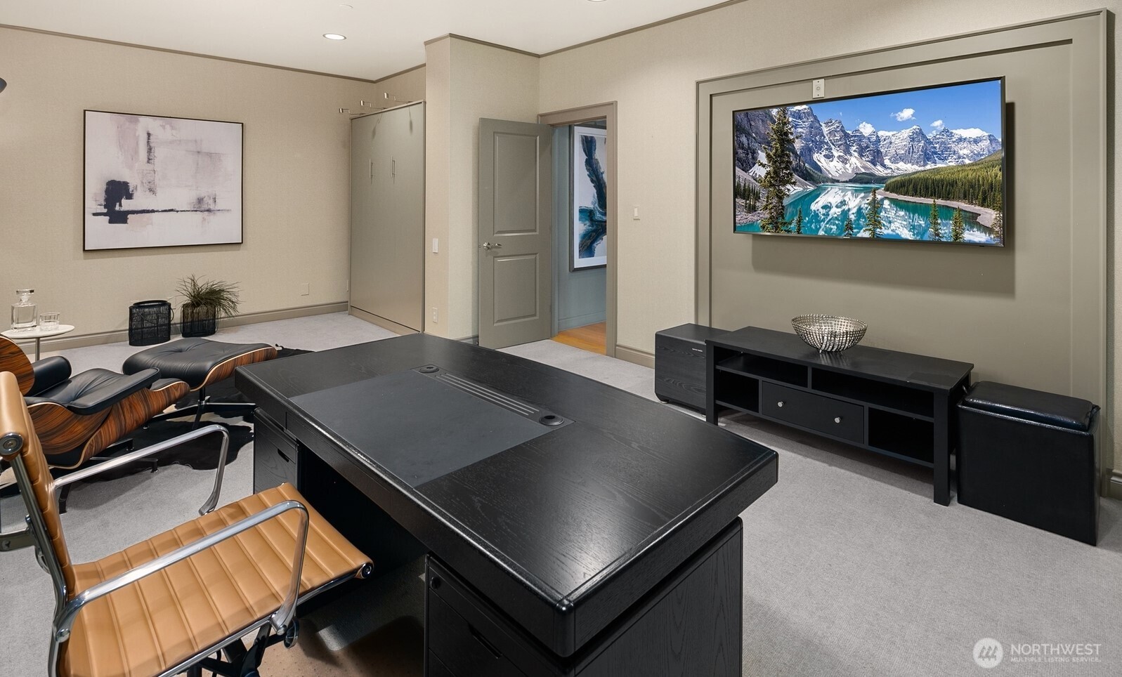 505 West Mercer Place, Unit 101 Seattle, WA 98119 - Photo 14 of 24 a room with furniture wall paintings and a window