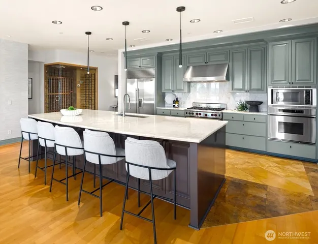 $1,799,000 | 505 West Mercer Place, Unit 101, Seattle, WA 98119