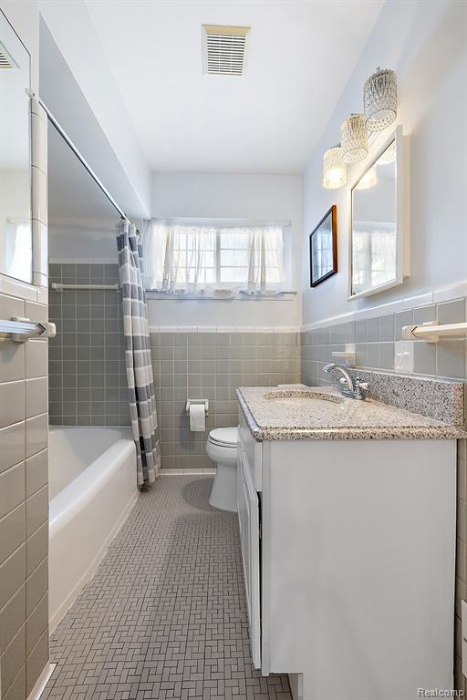 1581 Cheltenham Road Birmingham, MI 48009 - Photo 15 of 29