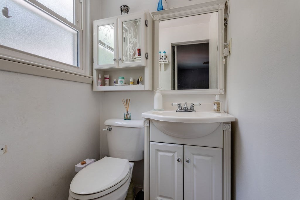 14 Livoli Road Framingham, MA 01701 - Photo 20 of 41 Gallery Image 20