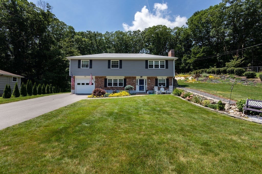 14 Livoli Road Framingham, MA 01701 - Photo 6 of 41 Gallery Image 6