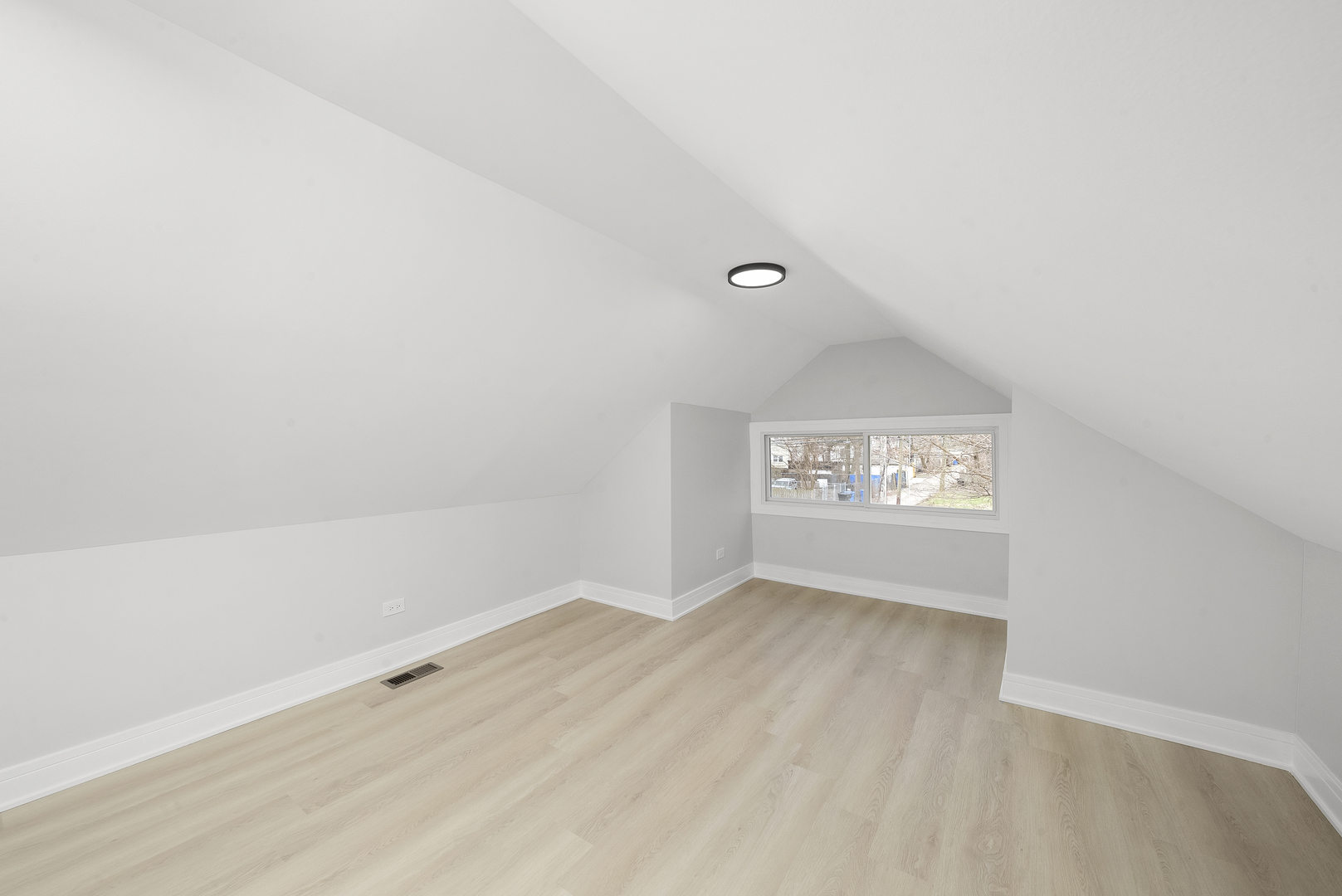 1717 West 71st Street Chicago, IL 60636 - Photo 13 of 21 Gallery Image 13
