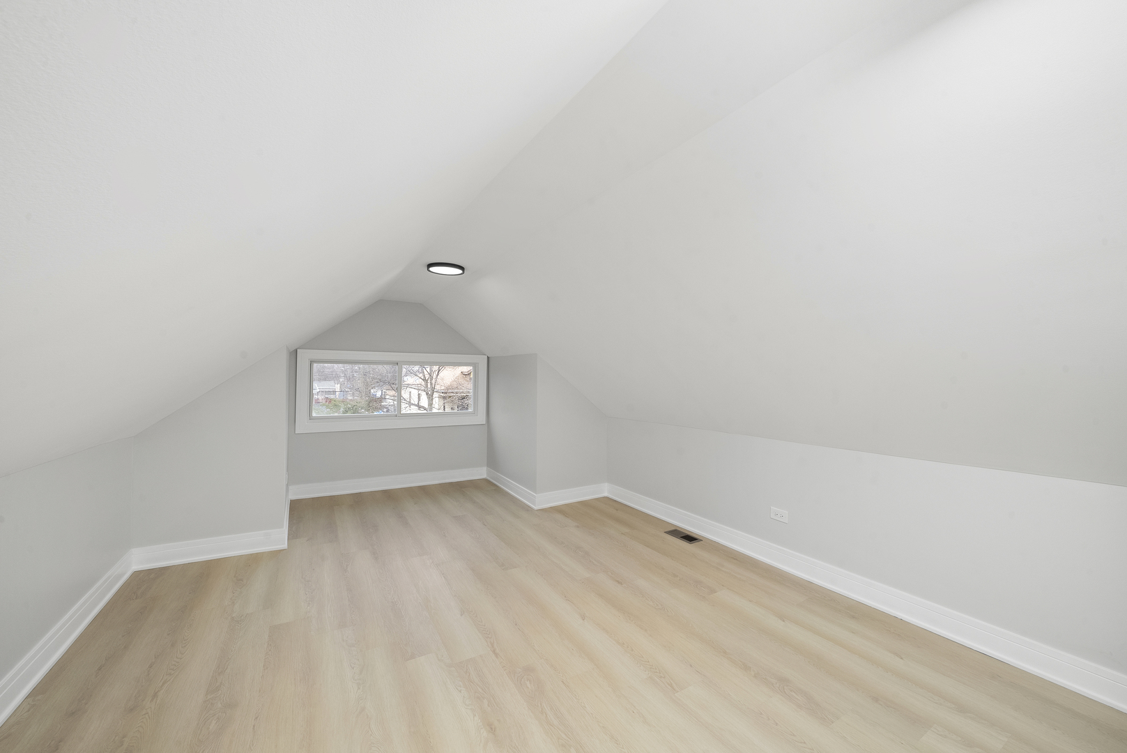 1717 West 71st Street Chicago, IL 60636 - Photo 14 of 21 Gallery Image 14