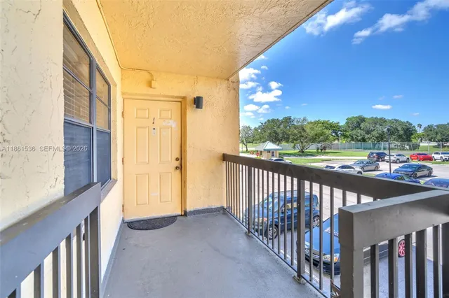$2,200 | 6575 West Oakland Park Boulevard, Unit 218, Lauderhill, FL 33313