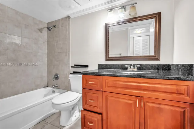 $2,200 | 6575 West Oakland Park Boulevard, Unit 218, Lauderhill, FL 33313