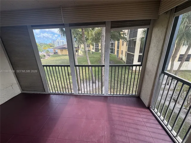 $2,200 | 6575 West Oakland Park Boulevard, Unit 218, Lauderhill, FL 33313