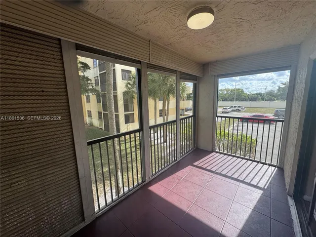 $2,200 | 6575 West Oakland Park Boulevard, Unit 218, Lauderhill, FL 33313