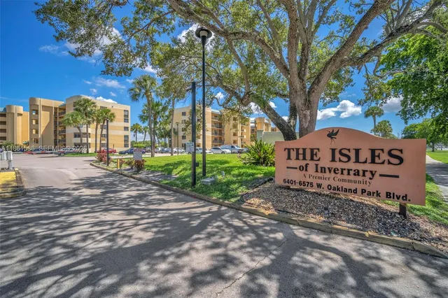 $2,200 | 6575 West Oakland Park Boulevard, Unit 218, Lauderhill, FL 33313