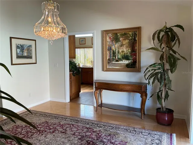 a view of entryway with livingroom