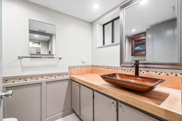 $164,000 | 5370 Las Verdes Circle, Unit 209, Delray Beach, FL 33484