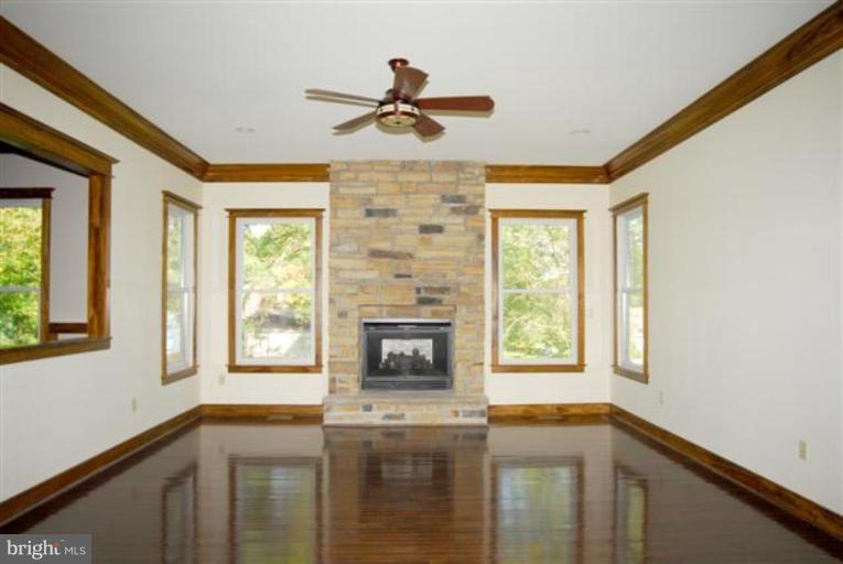 7200 Churchill Road McLean, VA 22101 - Photo 3 of 12 Family Room