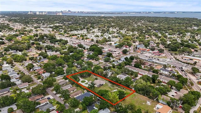 $2,300,000 | 3902 West Elrod Avenue, Tampa, FL 33616