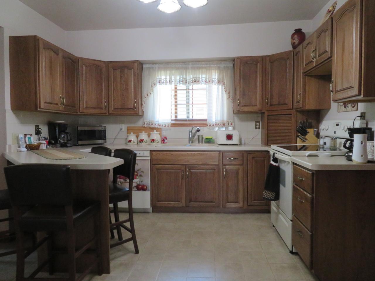 244 Highview Parkway Rhinelander, WI 54501 - Photo 10 of 29 Gallery Image 10
