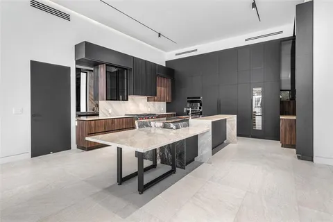 $5,300,000 | 6676 Northwest 66th Way, Parkland, FL 33067