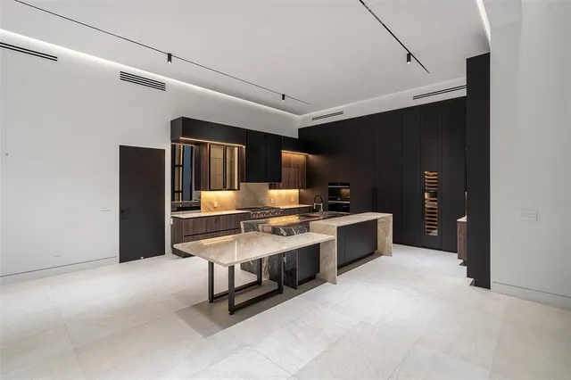 $5,300,000 | 6676 Northwest 66th Way, Parkland, FL 33067