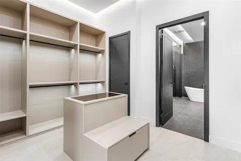 $5,300,000 | 6676 Northwest 66th Way, Parkland, FL 33067