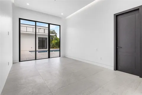 $5,300,000 | 6676 Northwest 66th Way, Parkland, FL 33067