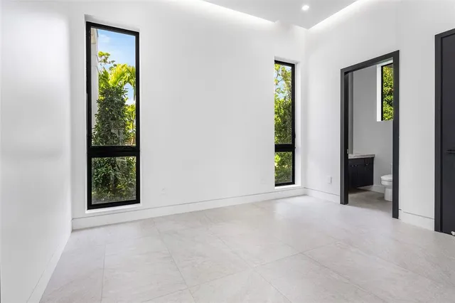 $5,300,000 | 6676 Northwest 66th Way, Parkland, FL 33067