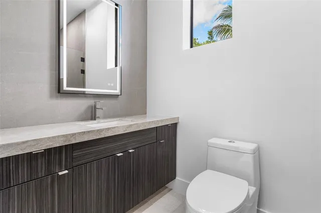 $5,300,000 | 6676 Northwest 66th Way, Parkland, FL 33067