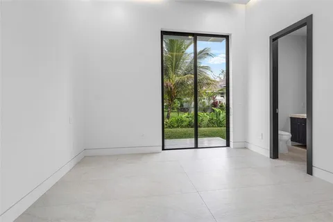 $5,300,000 | 6676 Northwest 66th Way, Parkland, FL 33067