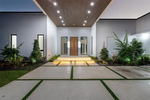 $5,300,000 | 6676 Northwest 66th Way, Parkland, FL 33067