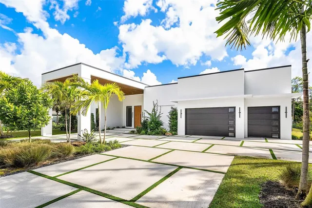 $5,300,000 | 6676 Northwest 66th Way, Parkland, FL 33067