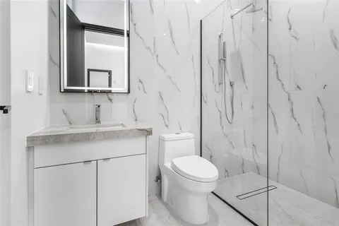 $5,300,000 | 6676 Northwest 66th Way, Parkland, FL 33067