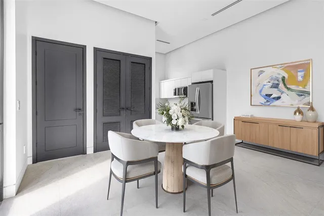 $5,300,000 | 6676 Northwest 66th Way, Parkland, FL 33067