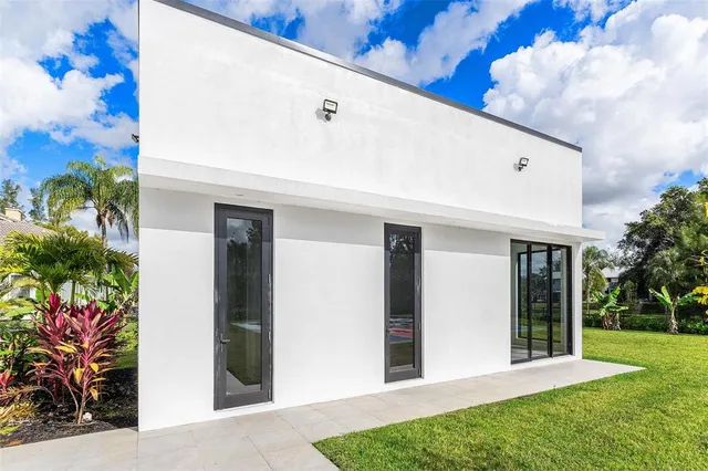 $5,300,000 | 6676 Northwest 66th Way, Parkland, FL 33067