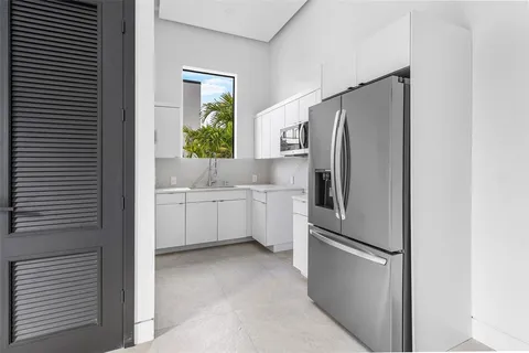 $5,300,000 | 6676 Northwest 66th Way, Parkland, FL 33067