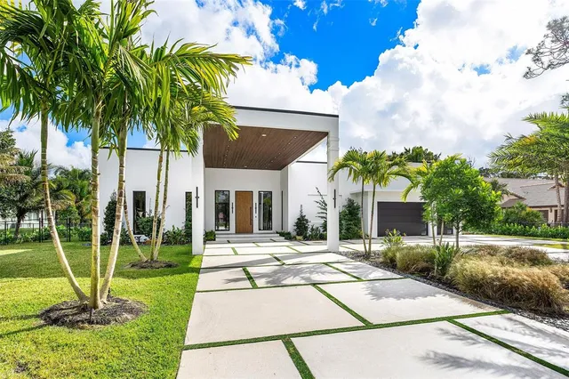 $5,300,000 | 6676 Northwest 66th Way, Parkland, FL 33067