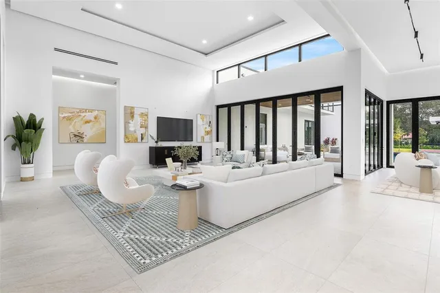 $5,300,000 | 6676 Northwest 66th Way, Parkland, FL 33067