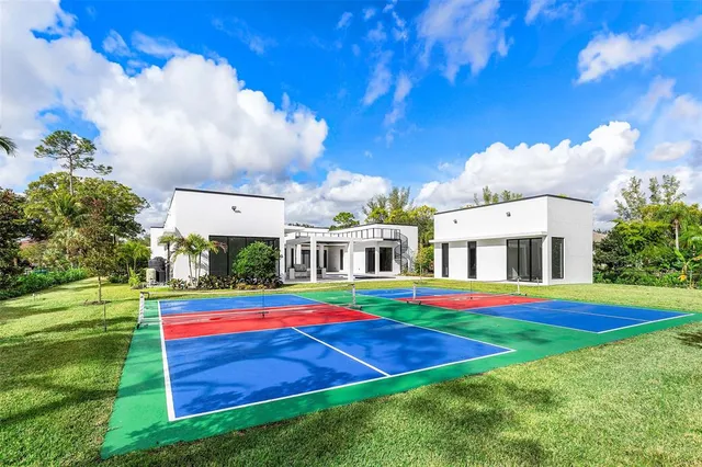 $5,300,000 | 6676 Northwest 66th Way, Parkland, FL 33067