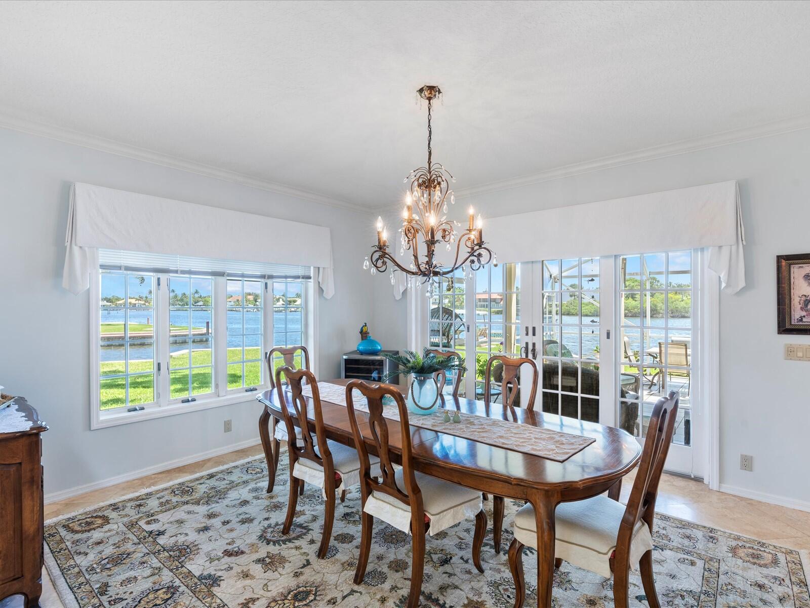 35 Tradewinds Circle Tequesta, FL 33469 - Photo 13 of 40 13 - Dining Room