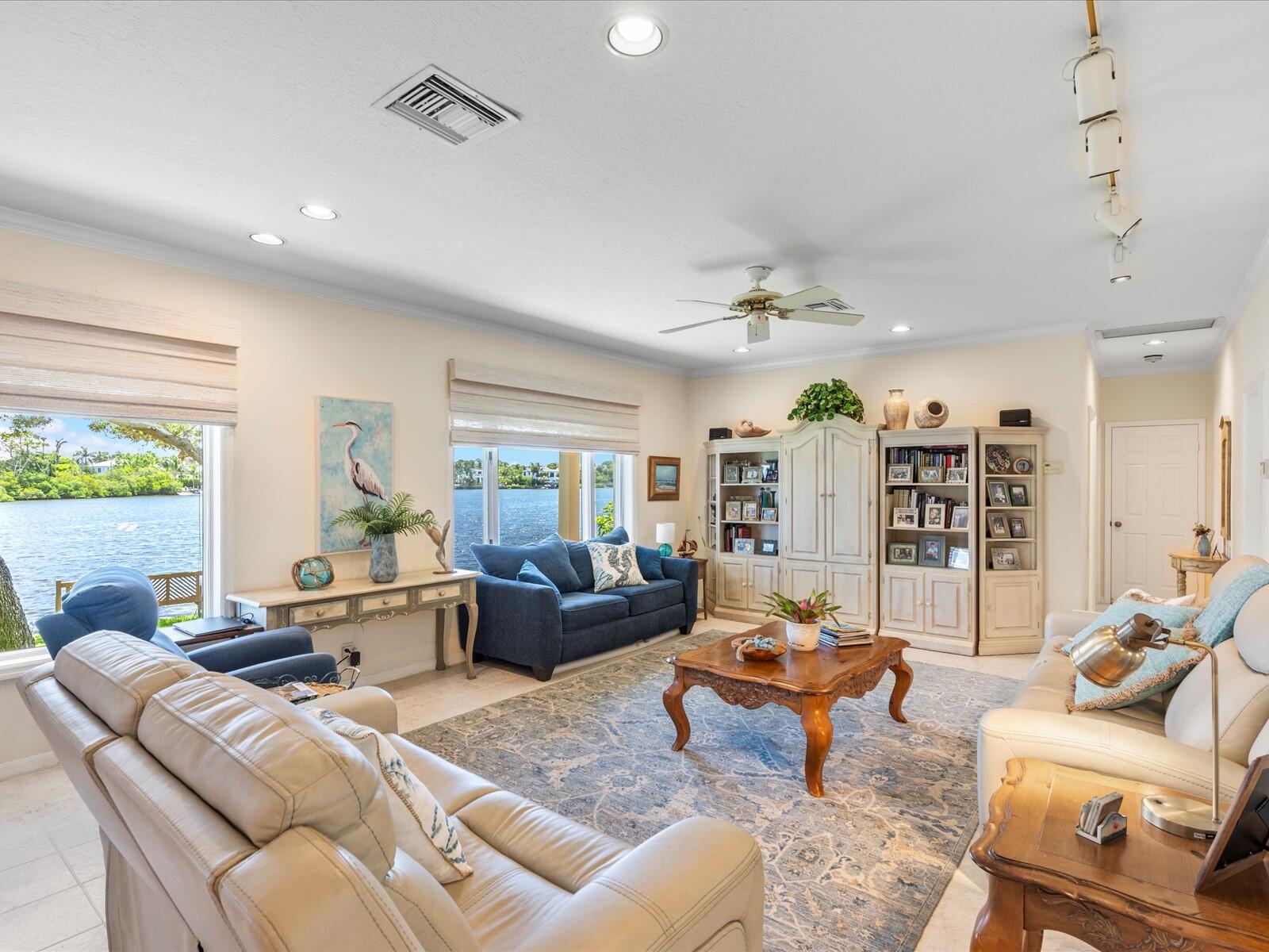 35 Tradewinds Circle Tequesta, FL 33469 - Photo 17 of 40 17 - Living Room