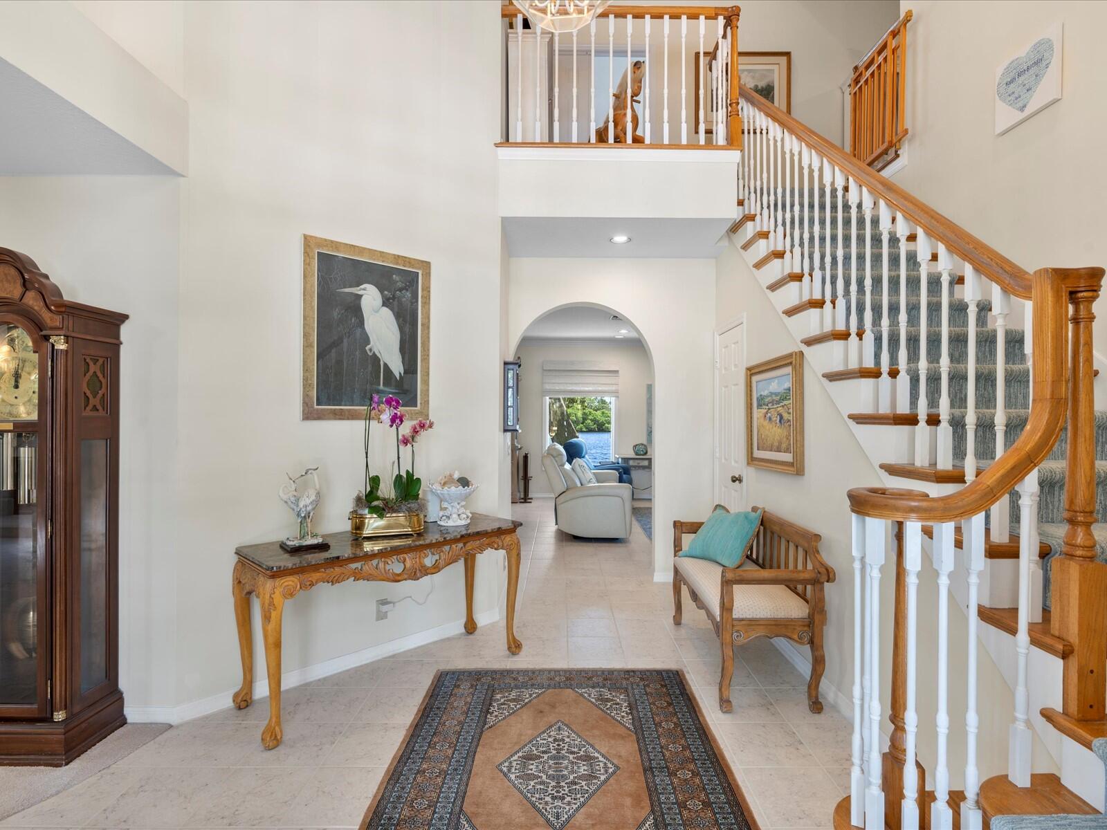 35 Tradewinds Circle Tequesta, FL 33469 - Photo 10 of 40 10 - Foyer