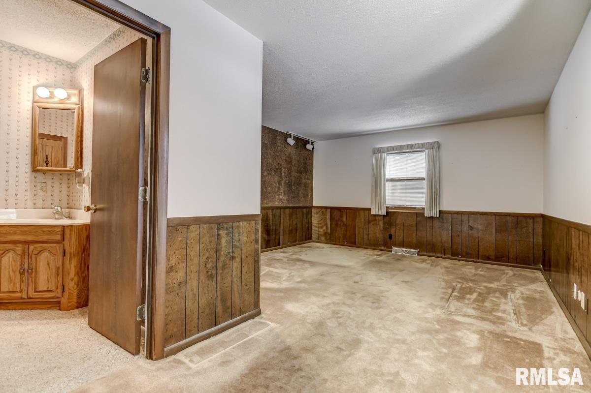 5 Pine Ridge Drive Springfield, IL 62711 - Photo 23 of 36 Gallery Image 23