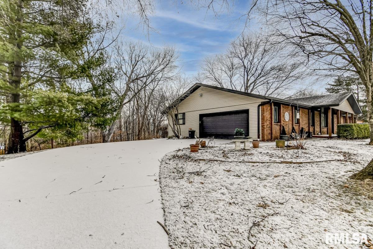 5 Pine Ridge Drive Springfield, IL 62711 - Photo 3 of 36 Gallery Image 3