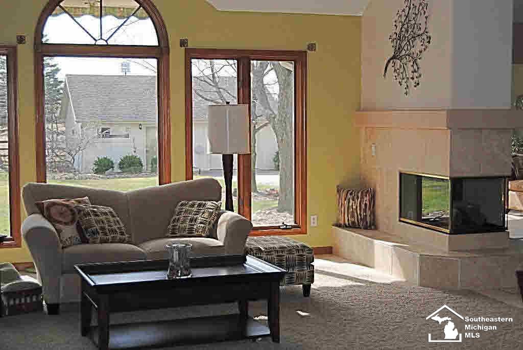 4249 Clegg Road Lambertville, MI 48144 - Photo 2 of 25 Large & Open W/Fireplace