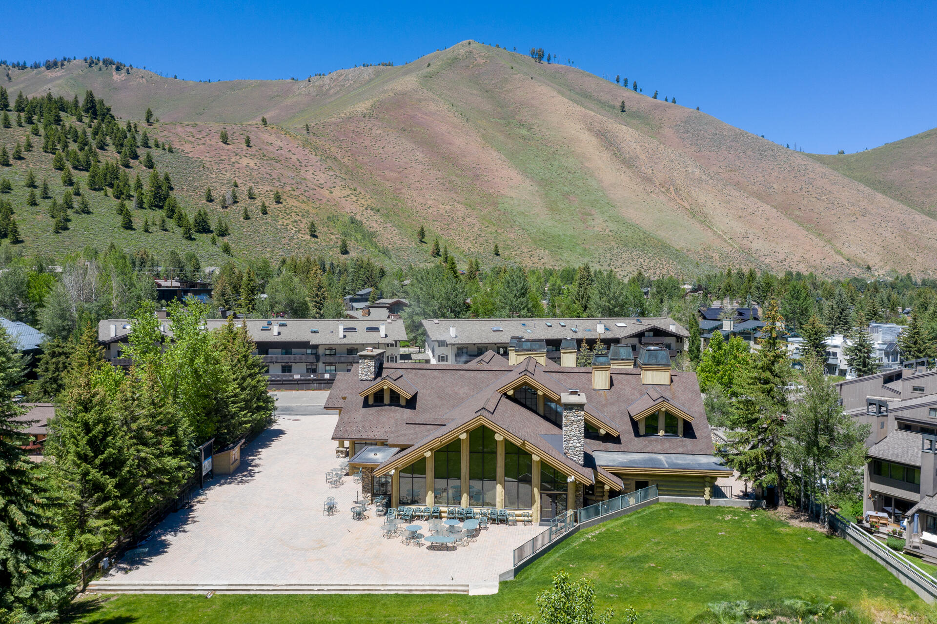 202 Picabo Street, Unit 201B Ketchum, ID 83340 - Photo 13 of 15 Warm Springs Lodge...