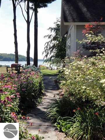 7511 Secor Road Traverse City, MI 49685 - Photo 9 of 25 1733227-8.JPG