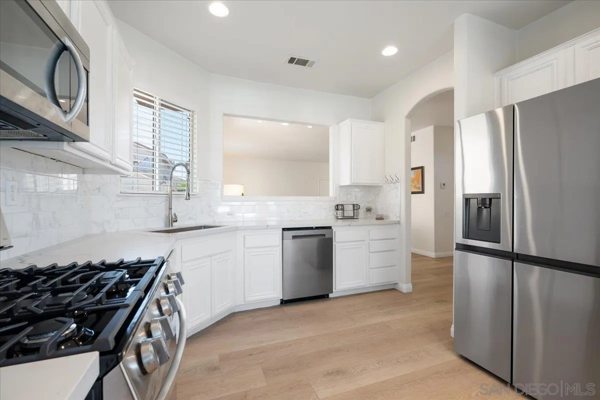 1419 Santa Rita East Chula Vista, CA 91913 - Photo 9 of 40
