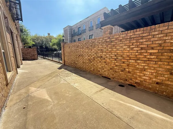 $7,926 | 6505 Bandera Avenue, Unit 1B, Dallas, TX 75225