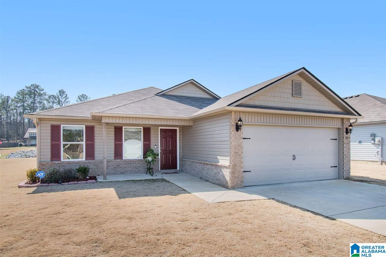 301 Maggie Way Calera, AL 35040 - Photo 2 of 30