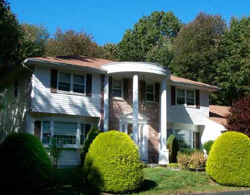 7 Wingate Road Lincoln, RI 02865 - Photo 1 of 2 Exterior Front.